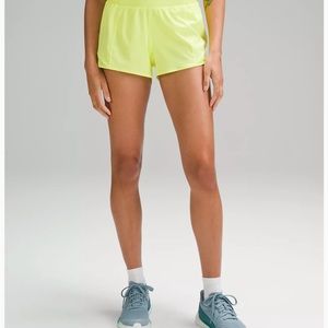 Lululemon Hotty Hot High-Rise Lined Short 2.5"